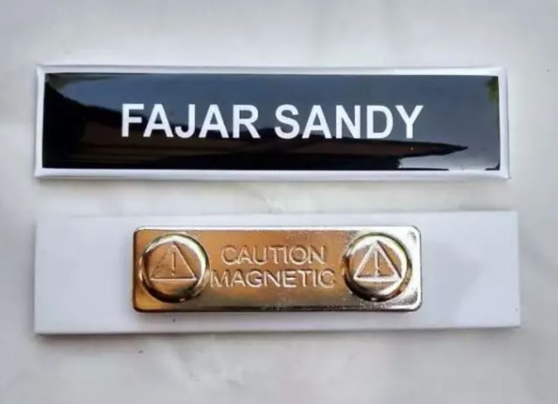 NAME TAG MAGNET